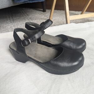 Dansko Sam Mary Jane Clogs Size 38